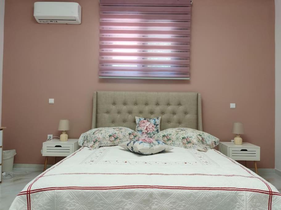 Ebony And Ivory Suites 多西亚 外观 照片